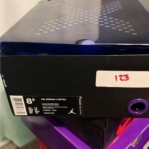 Air Jordan 11 Retro Sneakers space jam men’s 8.5